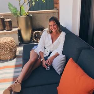 Meet your Posher, Chloe